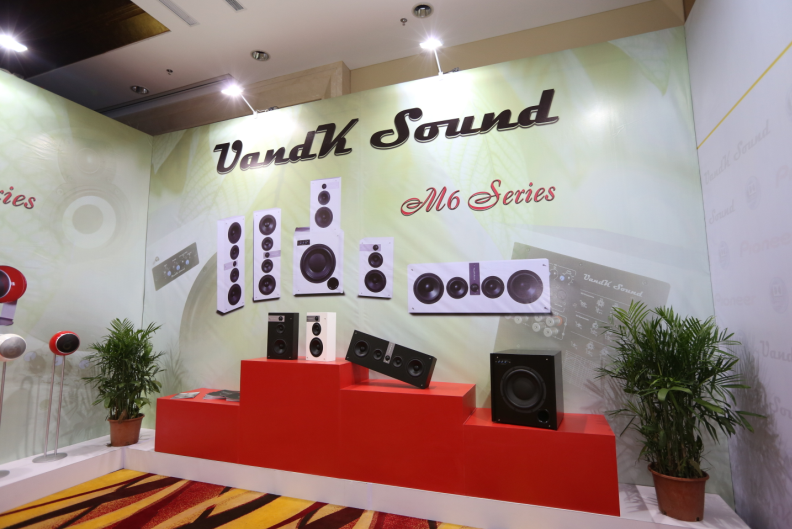 NHL4Y`7U[6]M)H4YJHO~K0Q