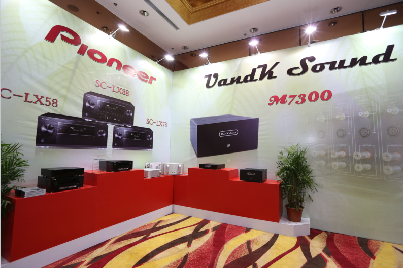 %XA){NXD]0TY{~P30J`1KSW