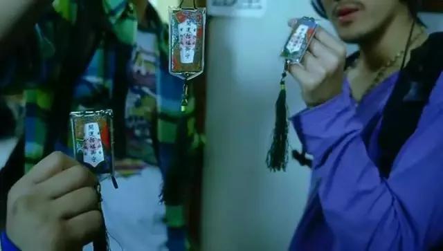 他们以拍摄A片的名义，在青春里大干一场