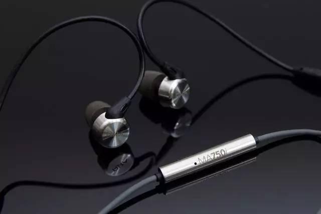评测|金属格调 英伦美声——RHA MA750i 耳塞