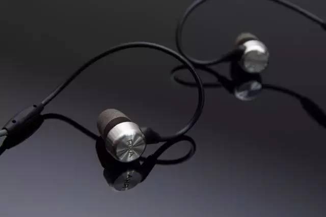 评测|金属格调 英伦美声——RHA MA750i 耳塞