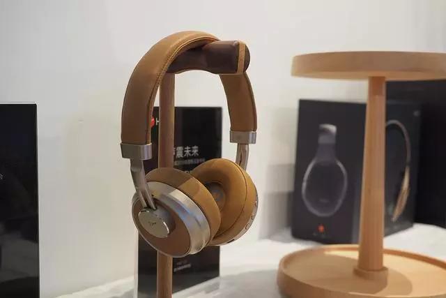 新品丨首款磁吸无线充电降噪耳机,惠威五款重磅新品发布