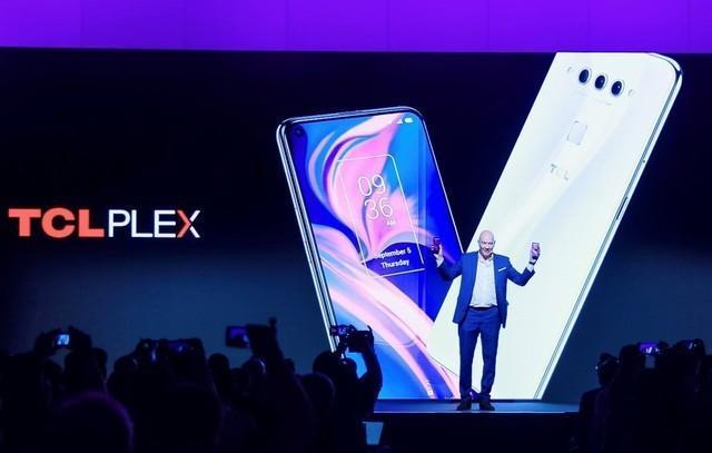 TCLéè®¯èµ°èªç è·¯çº¿ æ¢å å±å¹ææ¯ãAIå5Gåå±åæº 