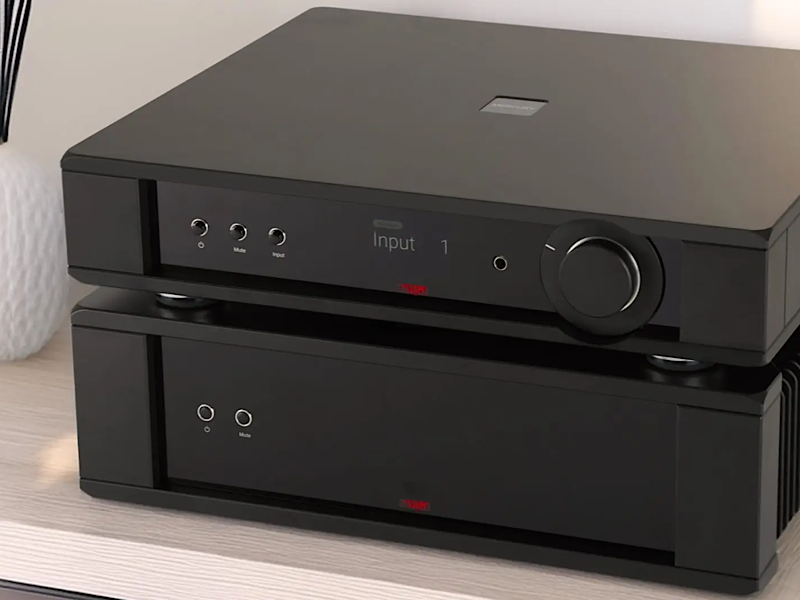 Rega Mercury前级和Solis后级